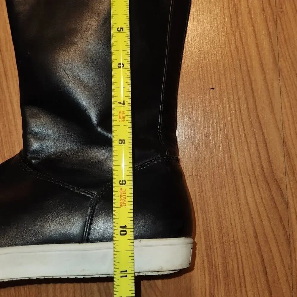 QQ Girls High Boots Black and White || sz 4 GUC